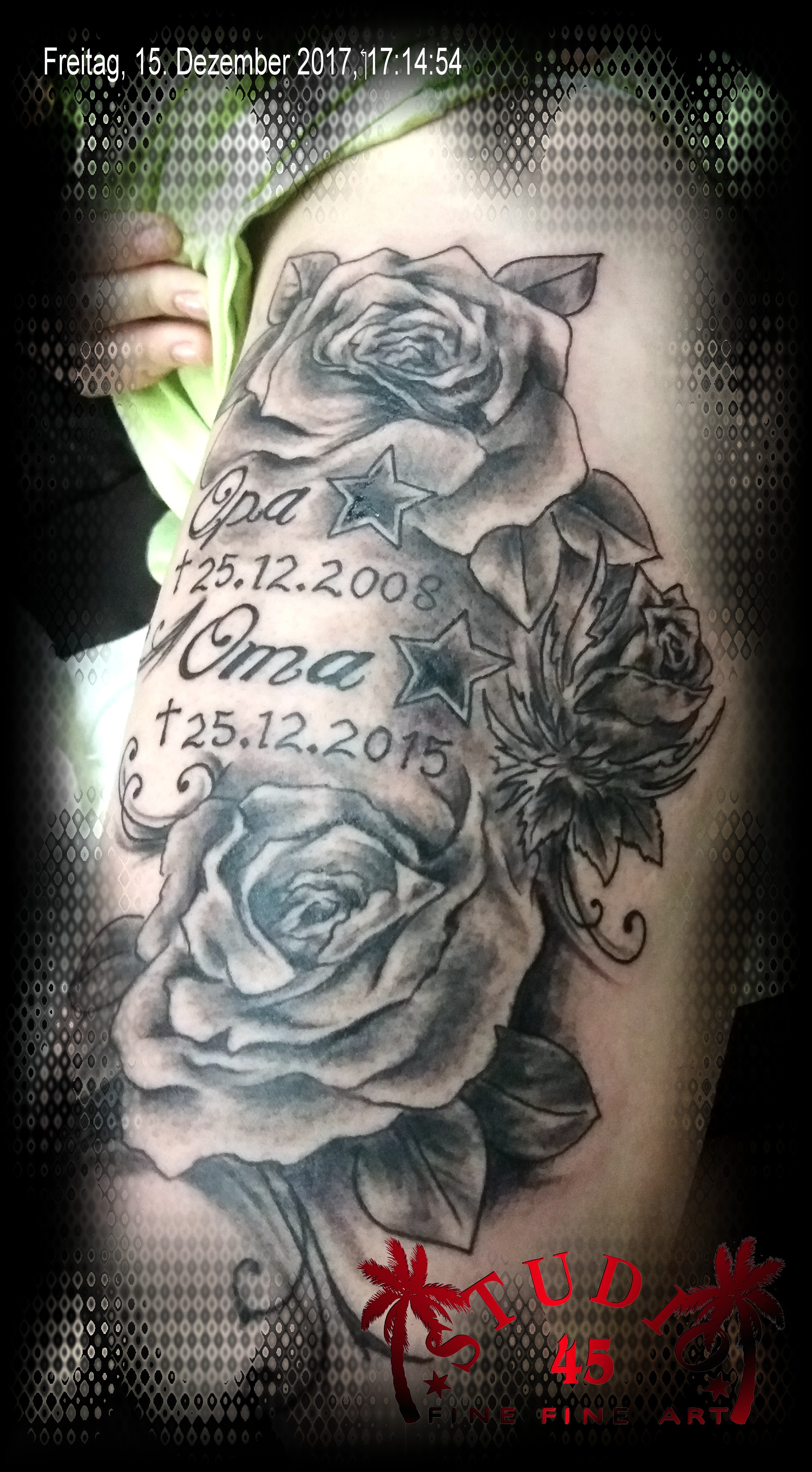 Andenken Tattoo Opa Oma Rosen Oberschenkel Recklinghausen STUDIO 45